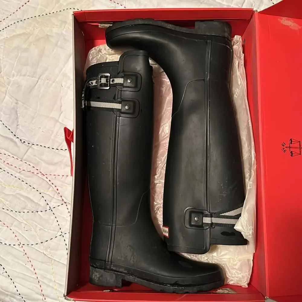 Hunter Women's Backstrap Tall Boots - Black Size 5